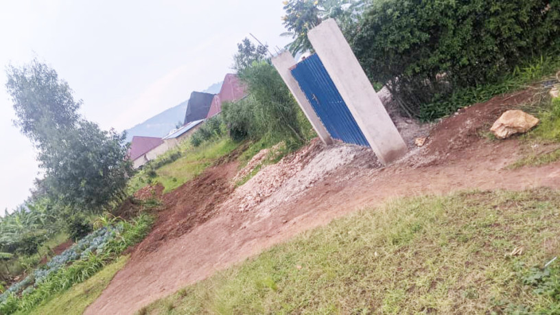 bere-109-meb-kamonyi-plot-for-sale-in-nice-neighborhood-big-0