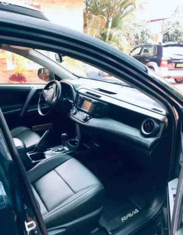 toyota-rav-4-hybrid-for-sale-big-0