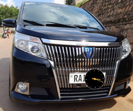 toyota-noah-big-0