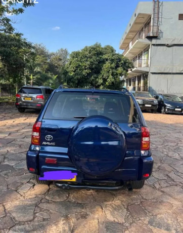 toyota-rav4-big-0