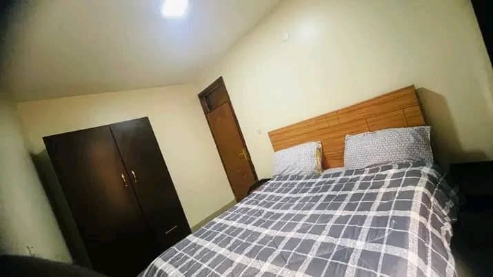 remera-near-amahoro-stadium-furnished-1-bed-1-bath-at-500k-big-3