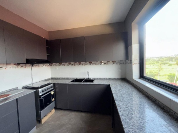kacyiro-near-golf-beautiful-furnished-apartment-for-rent-in-kigali-big-1