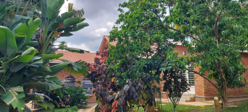 semi-furnished-house-available-for-rent-at-kimihurura-big-5