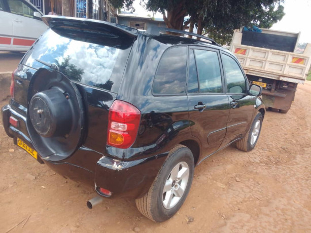 toyota-rav4-big-3