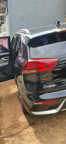 kia-niro-big-3