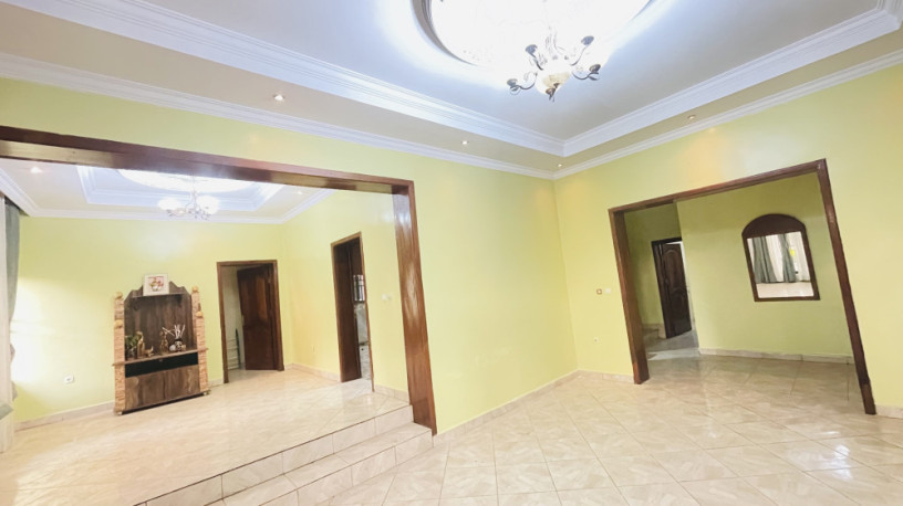 kibagabaga-unfurnished-5bedrooms-villa-for-rent-at-1000-in-good-location-on-tarmac-road-big-3