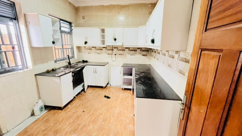 kigali-unfurnished-house-for-rent-in-kimironko-big-0