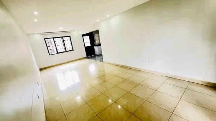 3-bedrooms-with-wardrobes-3-bathrooms-big-2