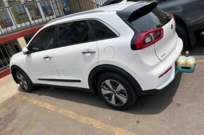 kia-niro-hybrid-2016-for-sale-big-3