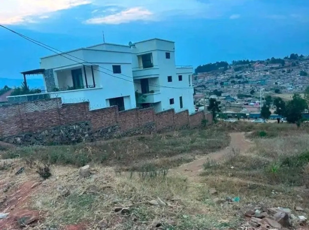 kagugu-140m-big-2