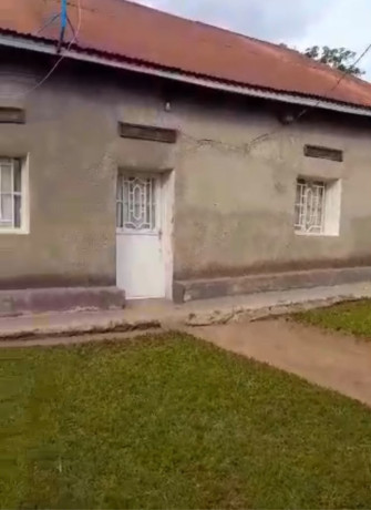 gisozi-house-for-sale-with-big-plot-big-1