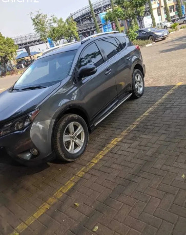 toyota-rav4-big-0