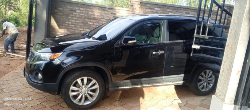 kia-sorento-2011-for-sale-in-kigali-big-7
