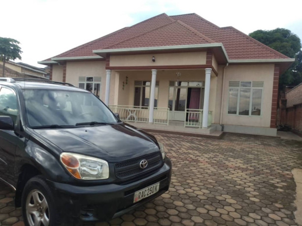 kigali-house-for-sale-in-kanombe-big-2