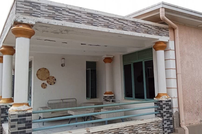 kanombe-busanza-very-nice-and-cheapest-house-for-sale-with-big-plot-in-kigali-big-2