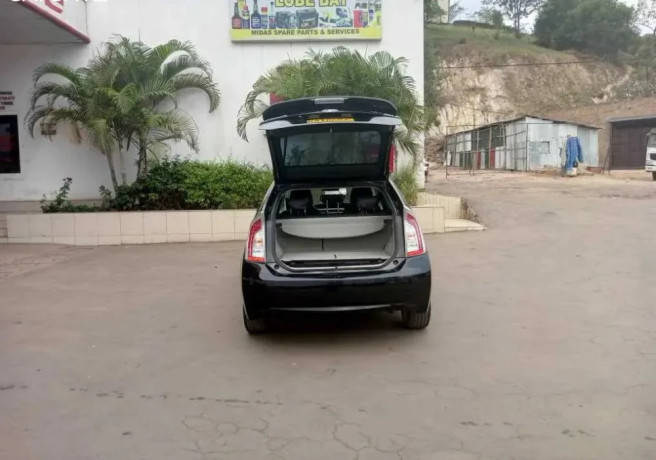 toyota-prius-hybrid-for-sale-big-1