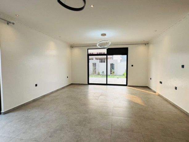 kigali-rwanda-house-for-sale-in-rebero-big-4