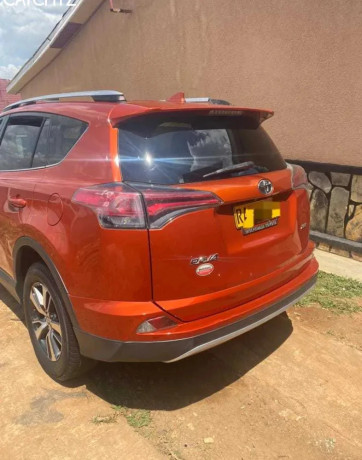 toyota-rav4-big-1