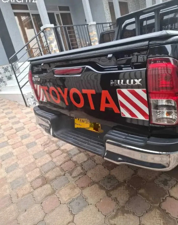 toyota-vigo-big-2