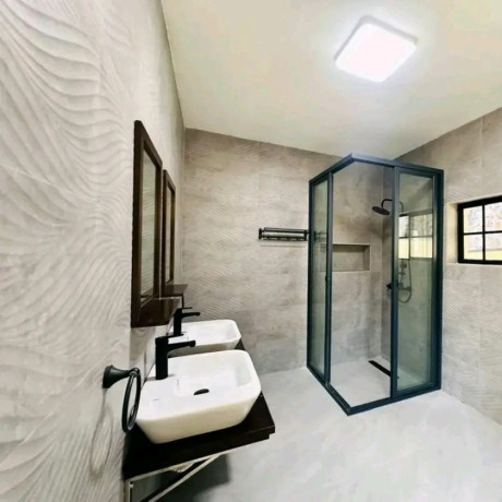 kigali-stunning-house-available-for-rent-in-kiyovu-big-2