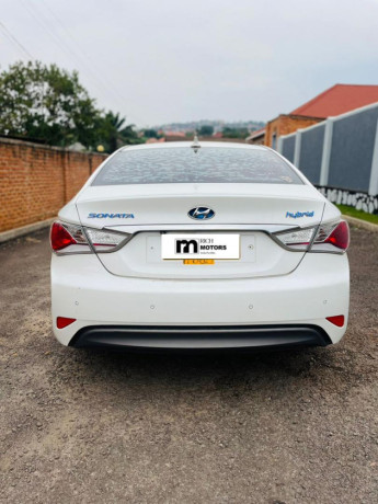 hyundai-sonata-big-1