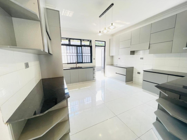 kibagabaga-kigali-new-and-big-house-for-sale-6bedrooms-at-350-millions-big-4