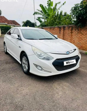 hyundai-sonata-big-0