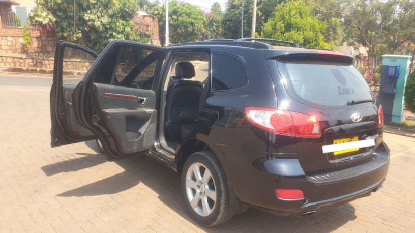 hyundai-santafe-big-2