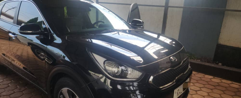kia-niro-big-0