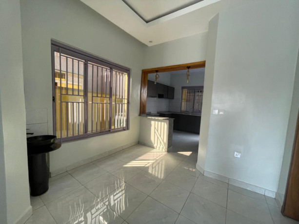 busanza-house-for-sale-big-1