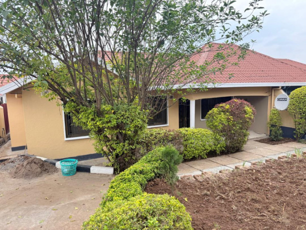 kigali-unfurnished-house-for-rent-in-umucyo-estate-big-0