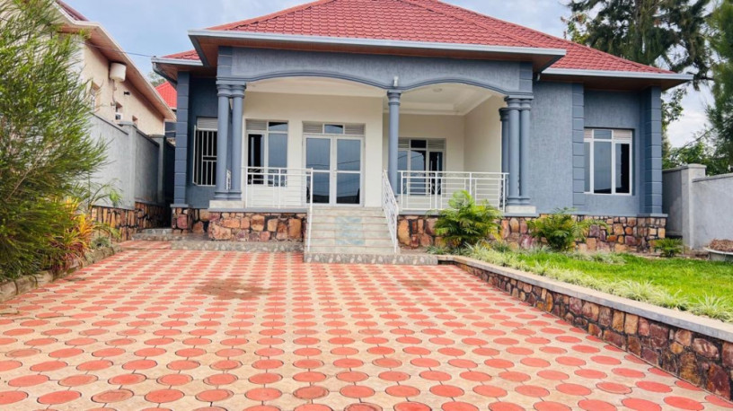 kimironko-modern-house-for-sale-in-kigali-on-tarmac-road-big-1