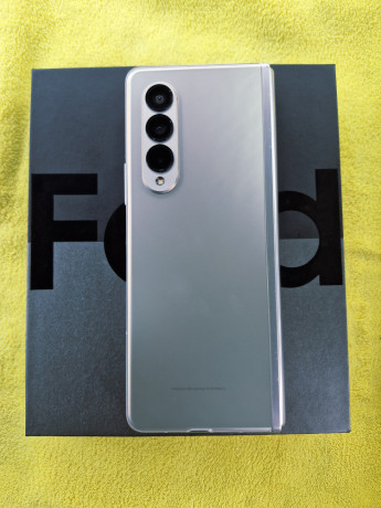 galaxy-z-fold-3-5g-512gb-12gb-big-1