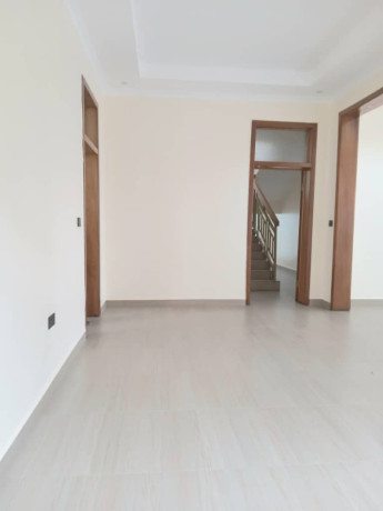 bere-105-erkibagabaga-kibagabaga-very-nice-house-and-unfurnished-for-rent-at-lowest-price-in-kigali-rwanda-big-9