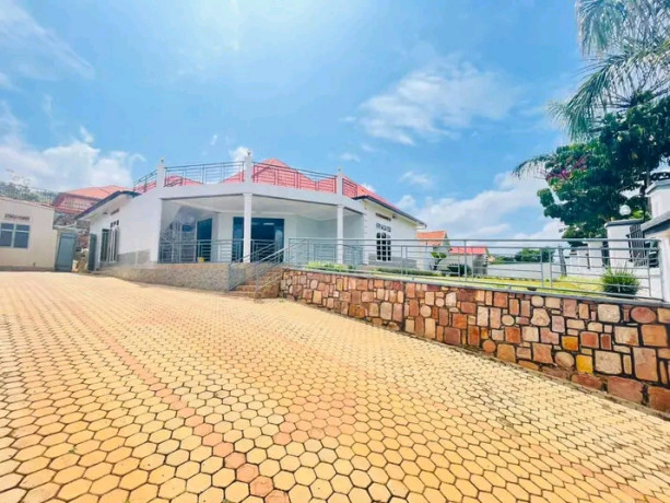 unfurnishe-house-for-rent-in-big-4