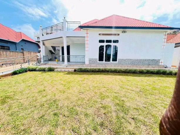 unfurnishe-house-for-rent-in-big-7