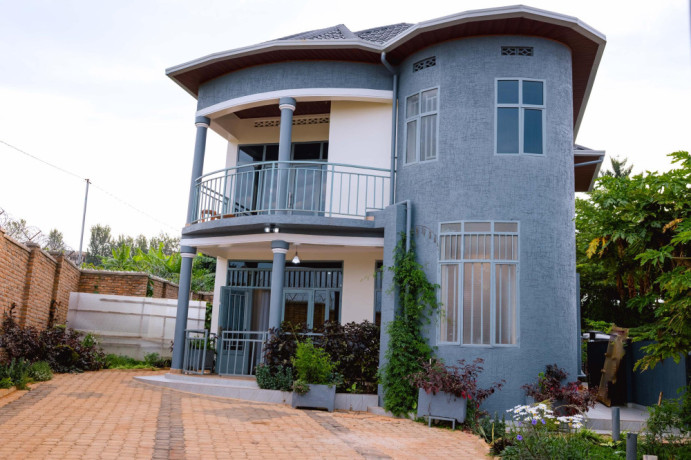 house-for-rent-in-kagarama-on-1600-or-23m-rwf-negotiable-for-long-stay-big-1