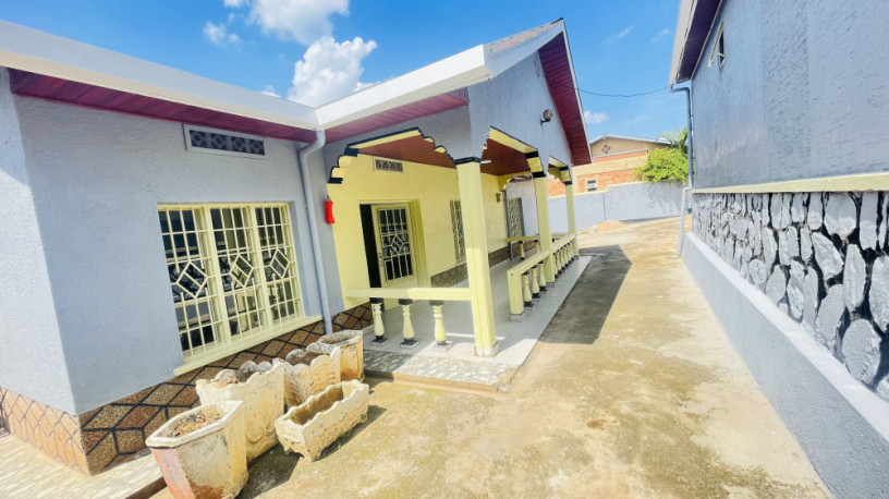 kimironko-near-market-4bedrooms-house-3boutiques-for-sale-at-160m-big-12