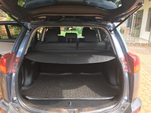 toyota-rav4-big-1