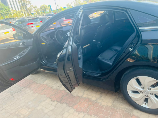 hyundai-sonata-big-2
