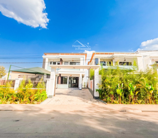 luxury-house-for-sale-in-kibagabaga-on-tarmac-road-big-0