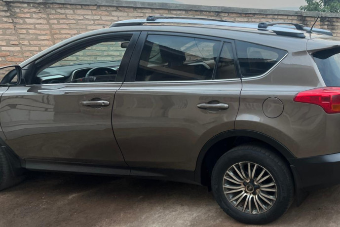 toyota-rav4-big-2