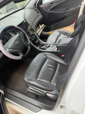 hyundai-sonata-big-2