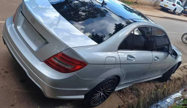 mercedes-benz-c200-automatic-2013-for-sale-big-0