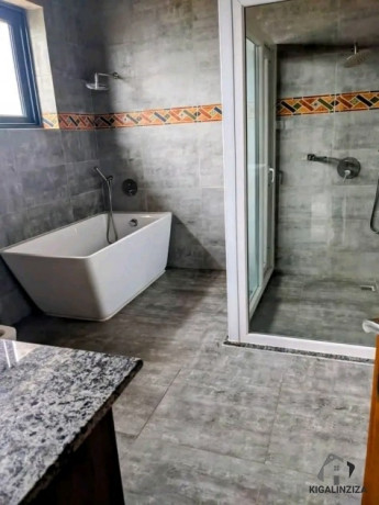 nice-unfurnished-house-for-rent-in-good-neighborhood-big-4