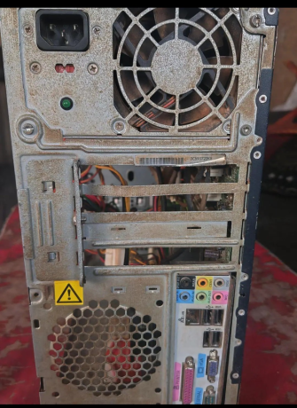 cpu-iri-kuri-macye-ifite-3tb-disk-na-4gb-ram-big-1