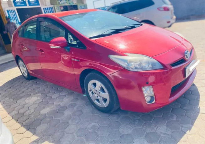 toyota-prius-big-1