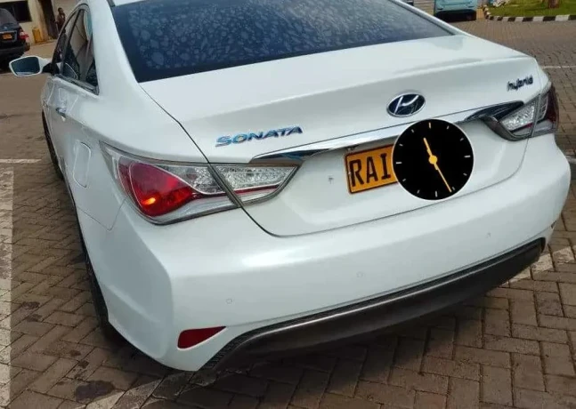 hyundai-sonata-big-0