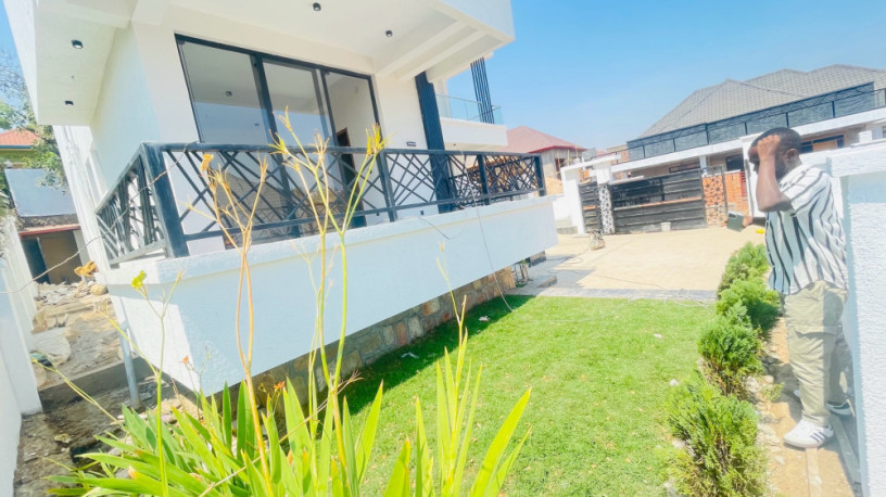 kibagabaga-new-villa-for-sale-in-kigali-big-0