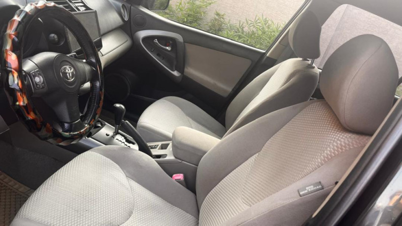 toyota-rav4-available-for-monthly-rent-monthly-rate-700000-rwf-call-or-whatsapp-big-8